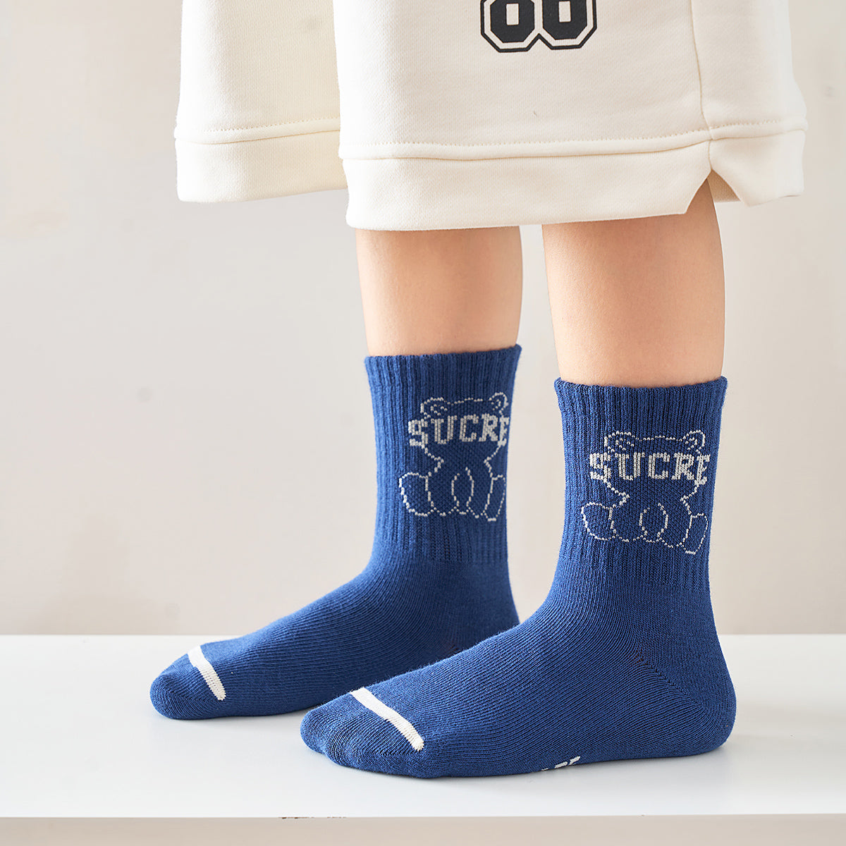 (JK-5) 5 Pairs Navy & White Cotton Crew Socks – Sporty Graphic Collection